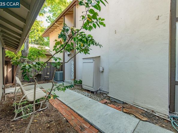 1909 Country wood Ct, Walnut Creek CA 94598