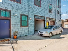 1004 9Th Ave, Oakland CA 94606