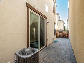 3135 Vittoria Loop, Dublin CA 94568