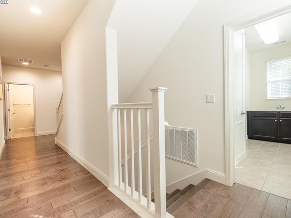 3135 Vittoria Loop, Dublin CA 94568