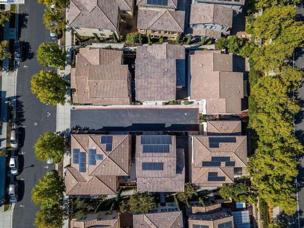 3135 Vittoria Loop, Dublin CA 94568