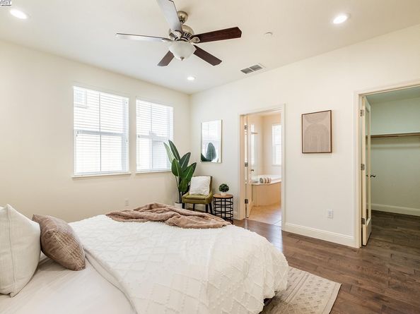 3135 Vittoria Loop, Dublin CA 94568