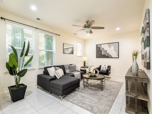 3135 Vittoria Loop, Dublin CA 94568