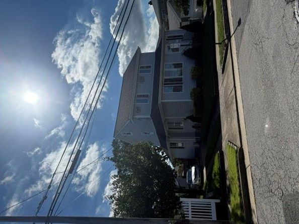 104 W Lincoln Avenue, Valley Stream NY 11580