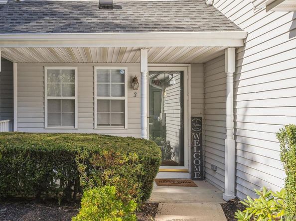 3 Plantation Drive, Hauppauge NY 11788