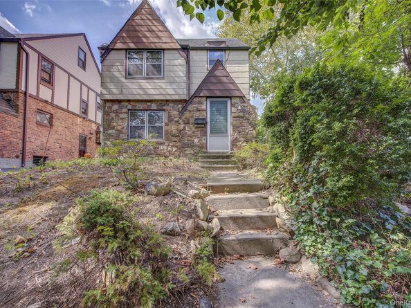 50-02 245th Street, Douglaston NY 11362