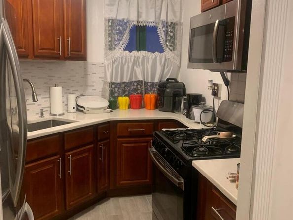 1700 Metropolitan Avenue 6D, Bronx NY 10462