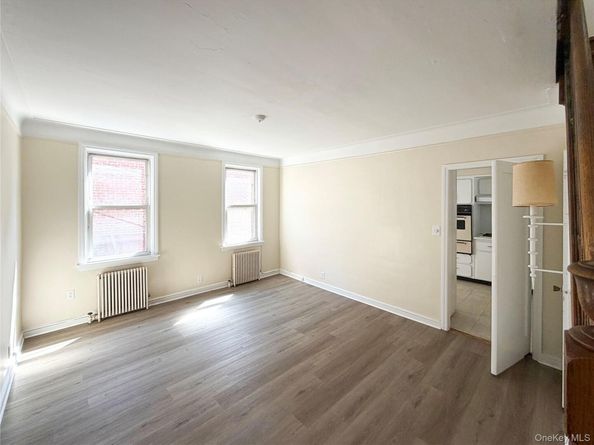 1941 Yates Avenue, Bronx NY 10461