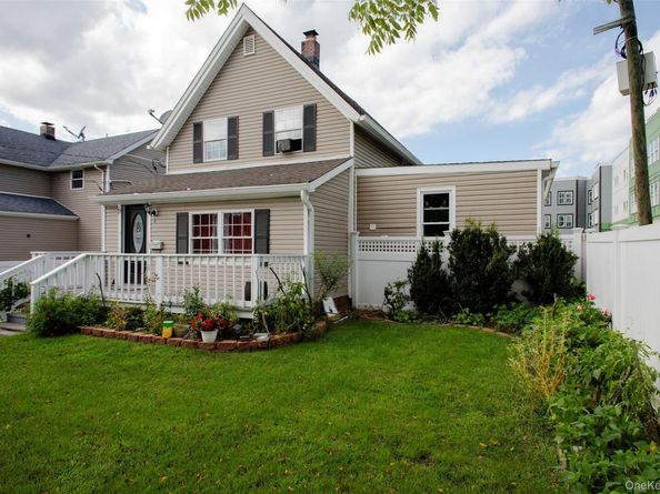 1 Brightside Avenue, Central Islip NY 11722