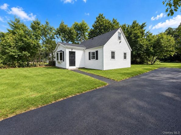 444 Avondale Drive, Shirley NY 11967