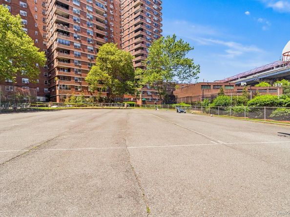 473 Fdr Drive K1404, New York (Manhattan) NY 10002