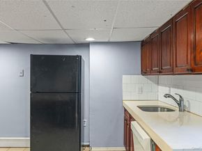 23 3rd Avenue, Farmingdale NY 11735