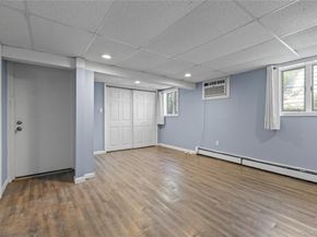 23 3rd Avenue, Farmingdale NY 11735