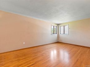 23 3rd Avenue, Farmingdale NY 11735