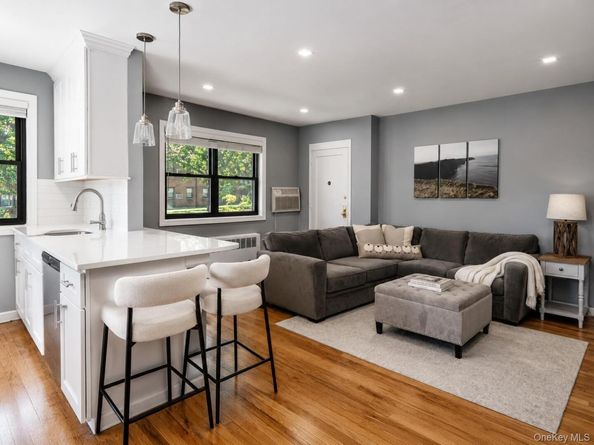 245-02 61st Avenue L, Little Neck NY 11362