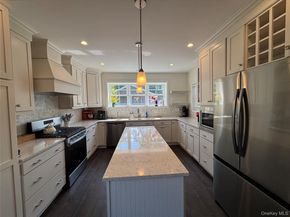1661 Old Country Road 563, Riverhead NY 11901