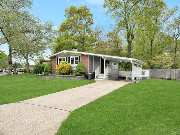 34 Cheryl Drive, Ronkonkoma NY 11779