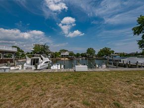 253 Melbury Road, Babylon NY 11702