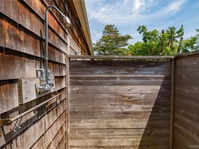 253 Melbury Road, Babylon NY 11702
