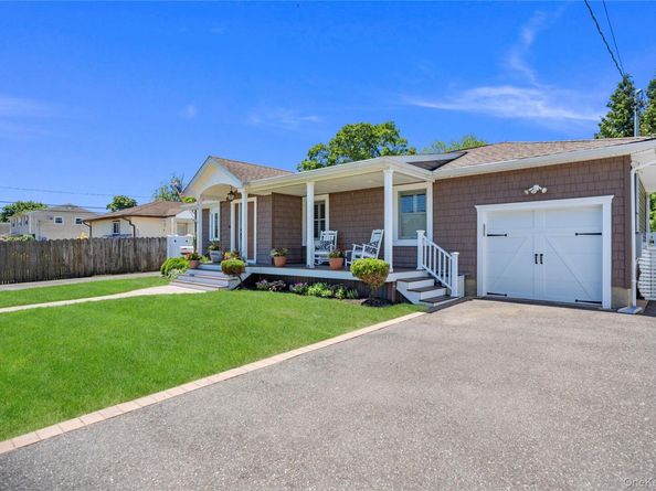 190 Sexton Road, West Babylon NY 11704