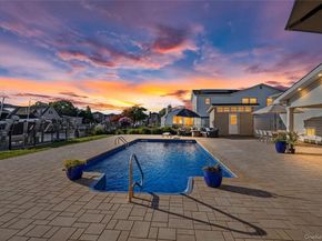 106 Anchorage Drive, West Islip NY 11795