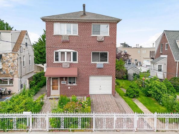 3212 Giegerich Place 3, Bronx NY 10465