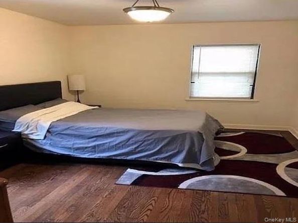 7 Bond Street 2C, Great Neck NY 11021