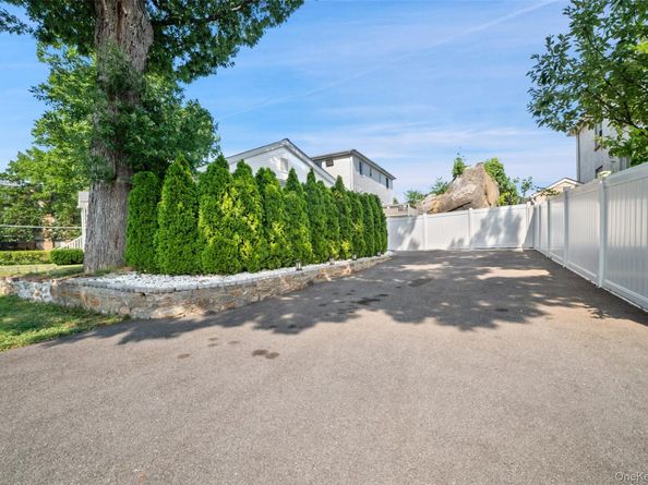 1090 Midland Avenue, Bronxville NY 10708