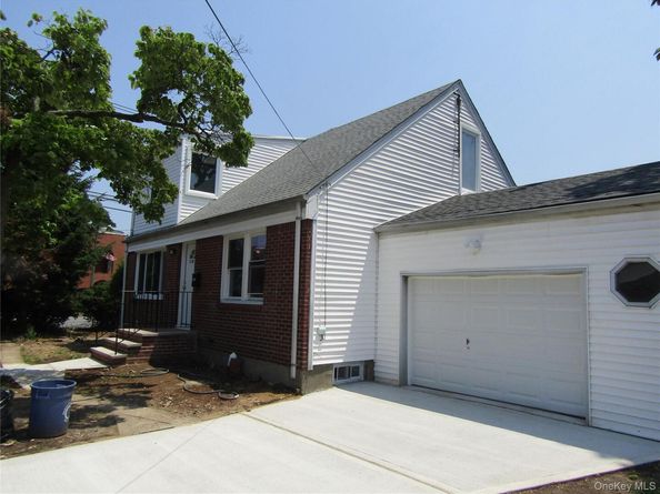 258 Brown Avenue, Hempstead NY 11550
