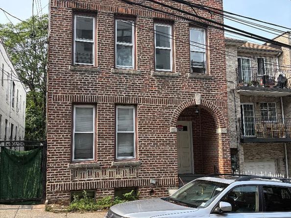 632 E 223rd Street, Bronx NY 10466