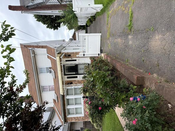 20905 Hollis Avenue, Queens Village NY 11429