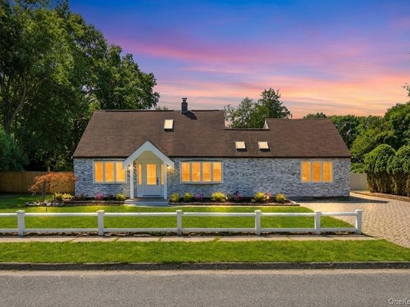 36 Fifty Acre Road S, Smithtown NY 11787