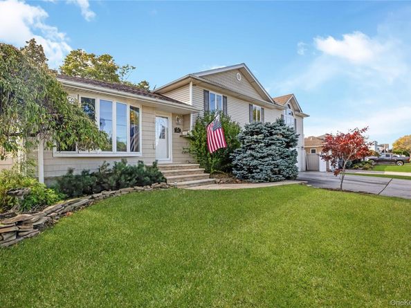 3592 Tonopah Street, Seaford NY 11783
