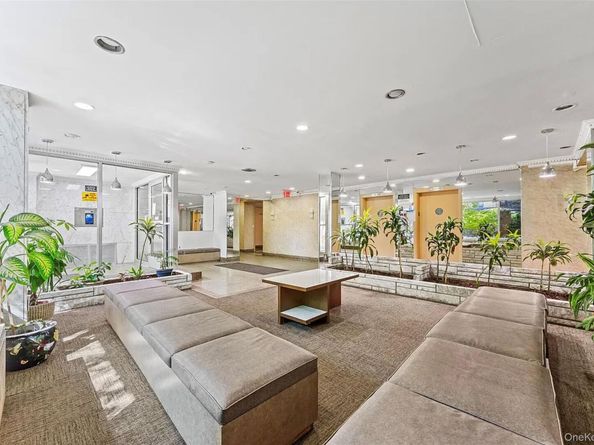 150-15 79th Avenue 1L, Kew Garden Hills NY 11367