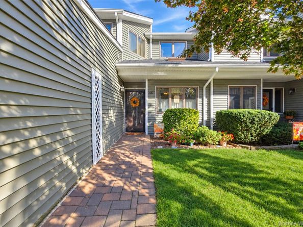 46 Jeremy Circle, Nesconset NY 11767