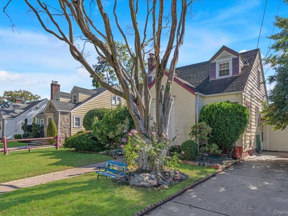606 Joy Boulevard, North Baldwin NY 11510