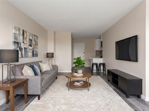 39-60 54th Street 9W, Woodside NY 11377
