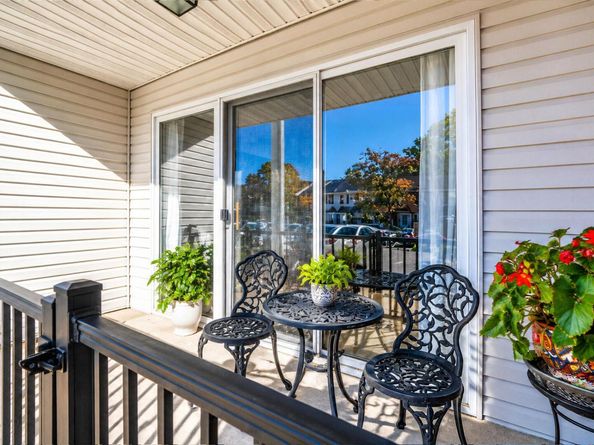 21 Jad Court, Plainview NY 11803