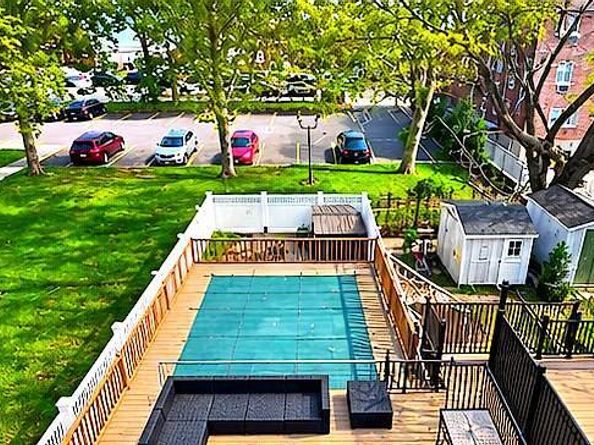 1928 Hutchinson River Parkway E, Bronx NY 10461