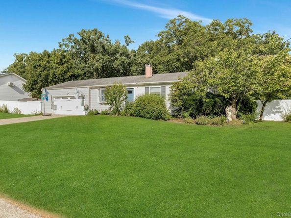 941 Montauk Avenue, Islip Terrace NY 11752