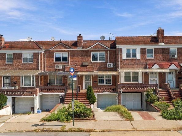 7351 Utopia Parkway, Fresh Meadows NY 11366