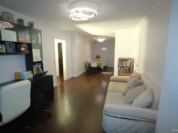 71-38 147th Street 27A, Kew Garden Hills NY 11367