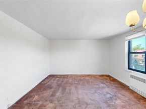 52-21 39th Road 2A, Woodside NY 11377