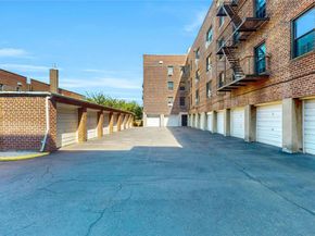 52-21 39th Road 2A, Woodside NY 11377