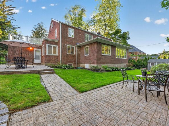 190 Sussex Drive, Manhasset NY 11030