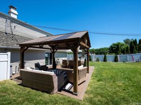 10 Rutgers Road, Farmingville NY 11738