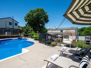 10 Rutgers Road, Farmingville NY 11738