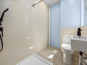 25 Indian Road 2A, New York (Manhattan) NY 10034