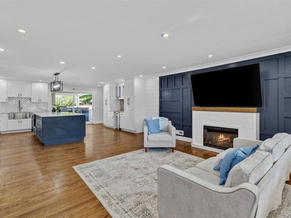 1 Aspen Avenue, Greenlawn NY 11740