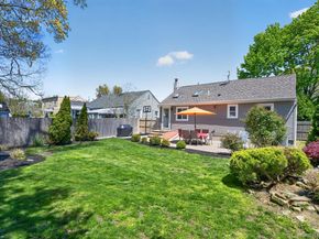 105 N Hamilton Avenue, Lindenhurst NY 11757